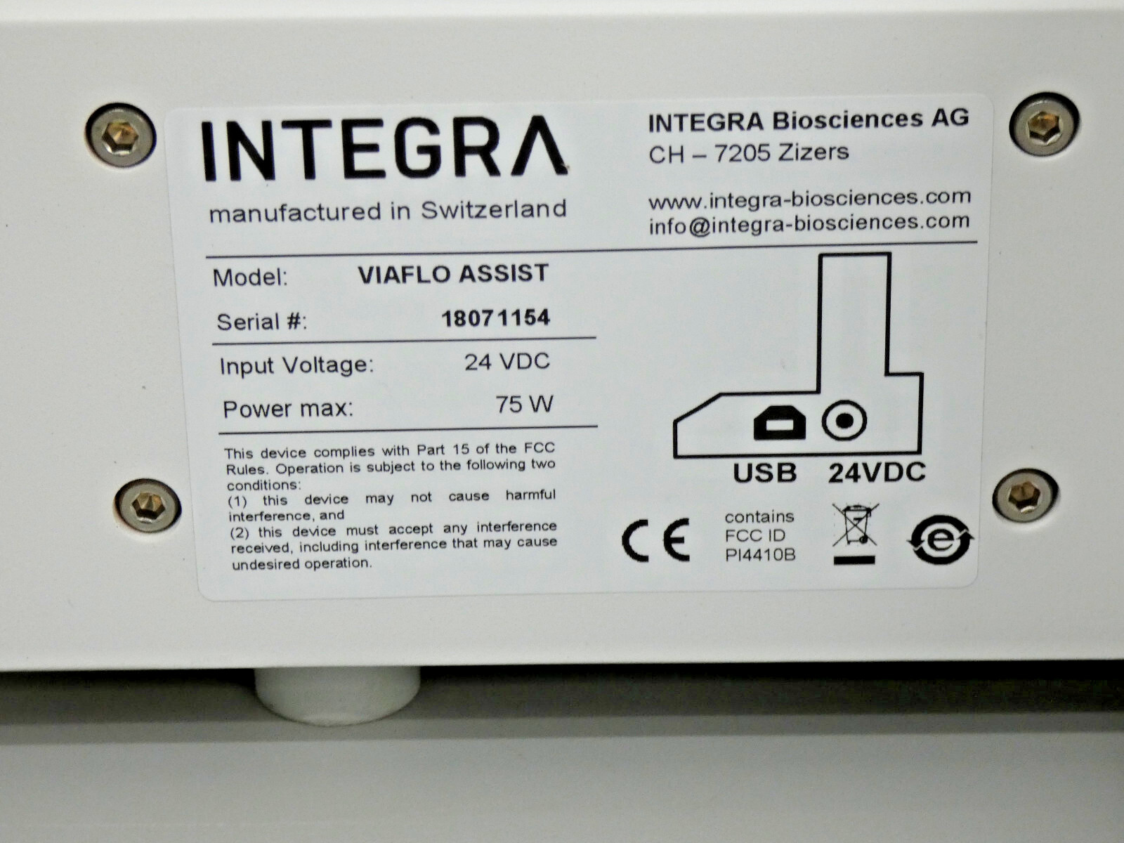 Integra Viaflo Assist Pipetting Robot Base Unit