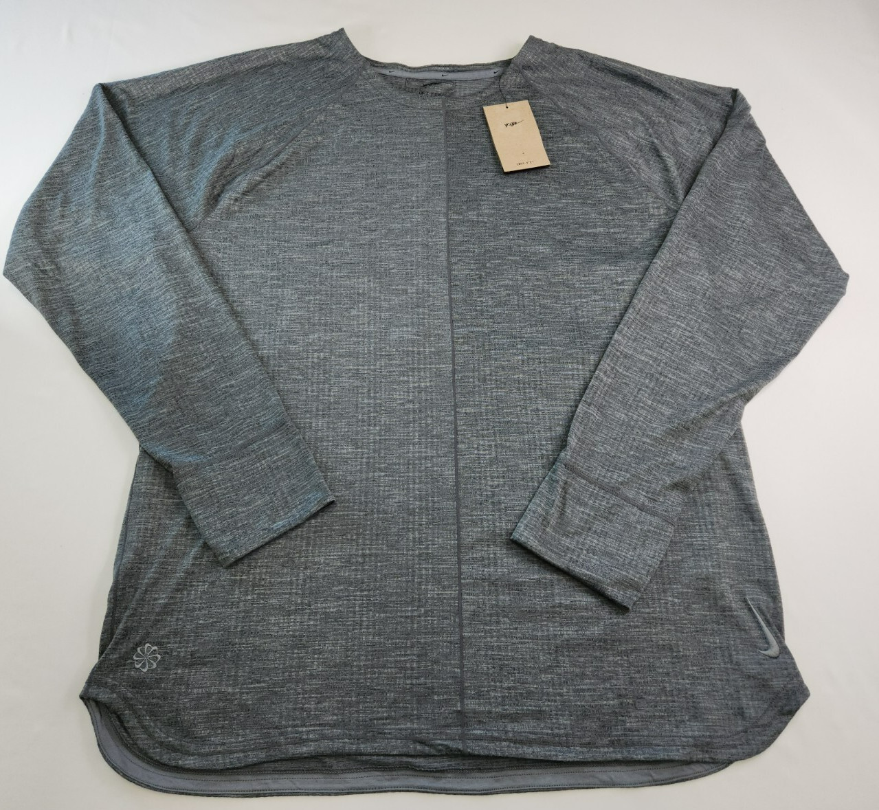 Nike Mens Heather Gray Long Sleeve Drifit Crew Neck Yoga Top Size XL Relaxed