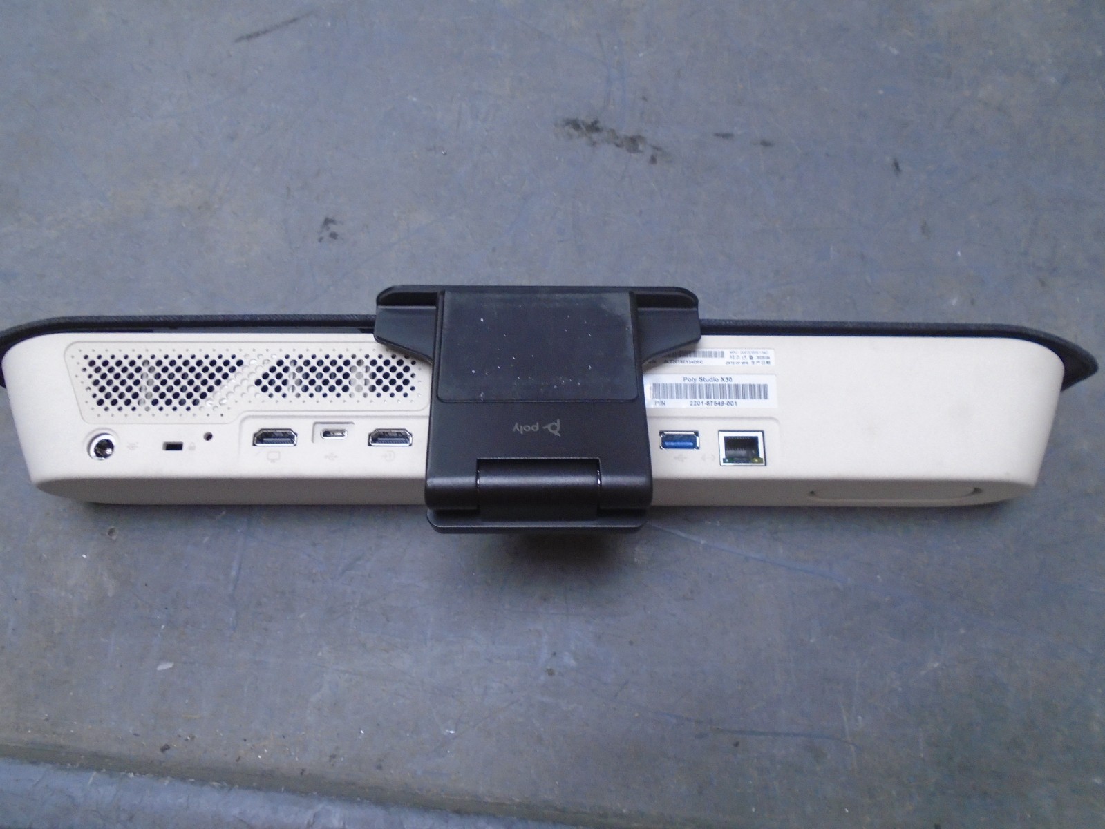 Poly Studio X30 2201-87549-001 Video Bar, no AC adapter