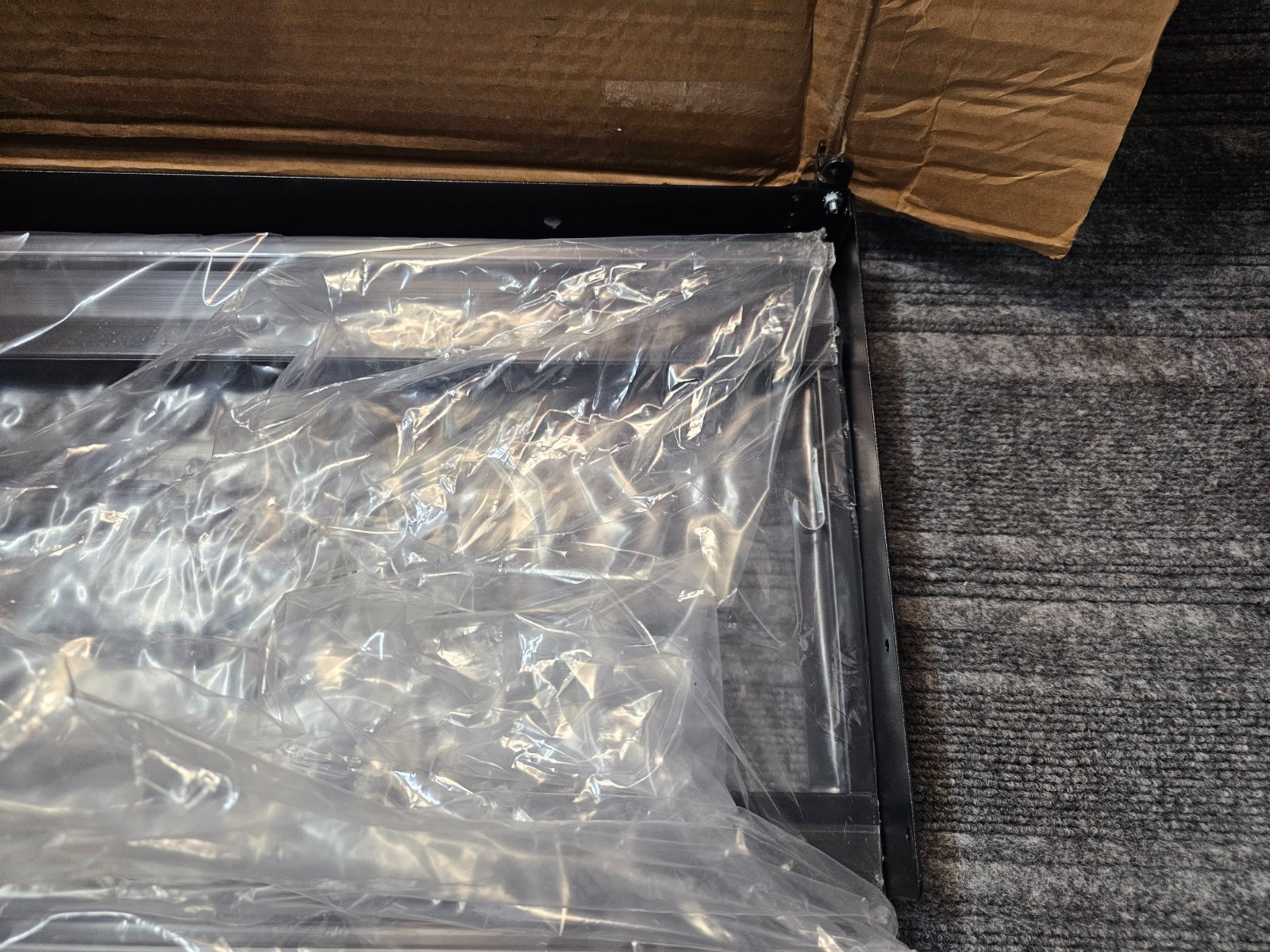 75407382 CFM 2ft Pack Shelf Frame/ Extrusions Black *PICTURED ITEM ONLY*