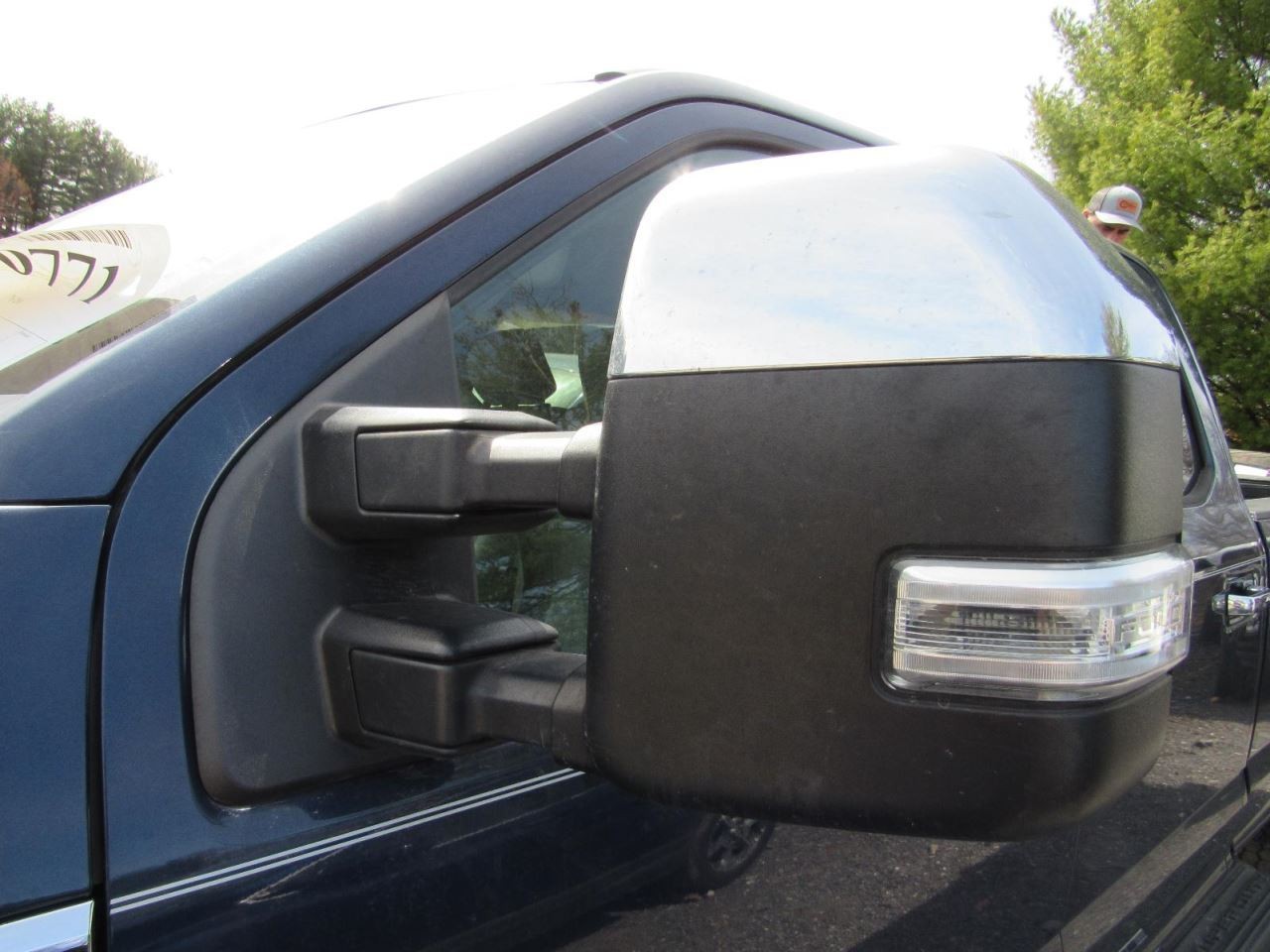 F250SD 2018 Glove Box 1037136