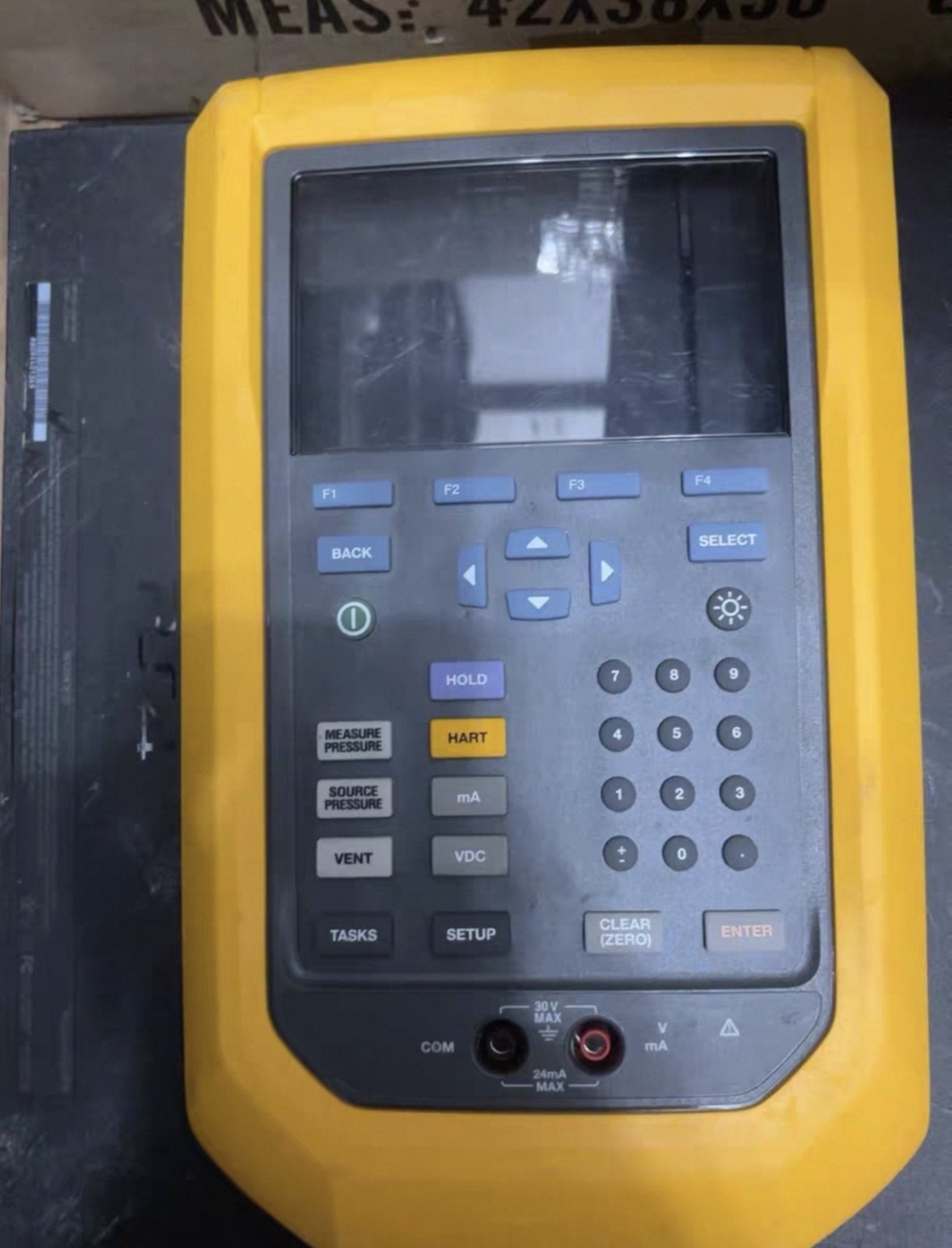 FLUKE 729 fc  Besides, standard machines are available with worldwide shipping