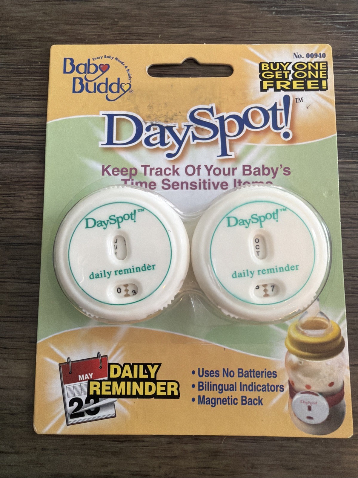 Baby Buddy DaySpot Daily Reminder Keeps Track of Freshness White 2 Count