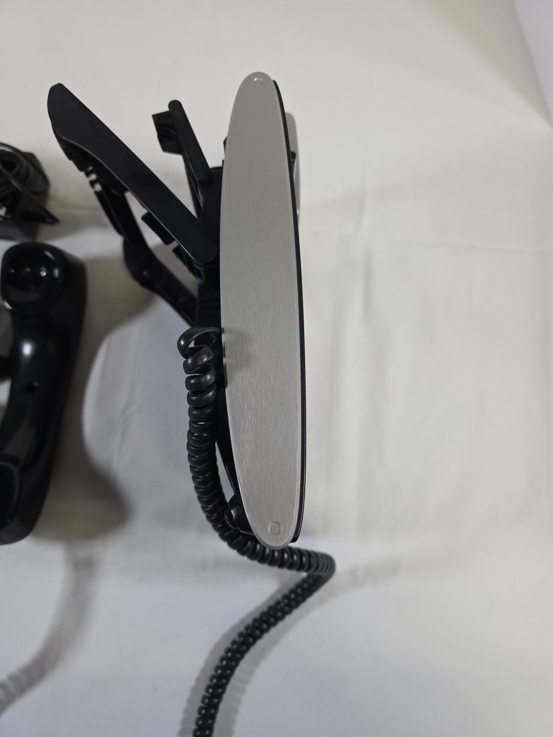 NEC ITL-12D-1(BK)TEL ILV(XD)Z-Y(BK) Lot# K26DMF-G Business Phone Plus Acc.