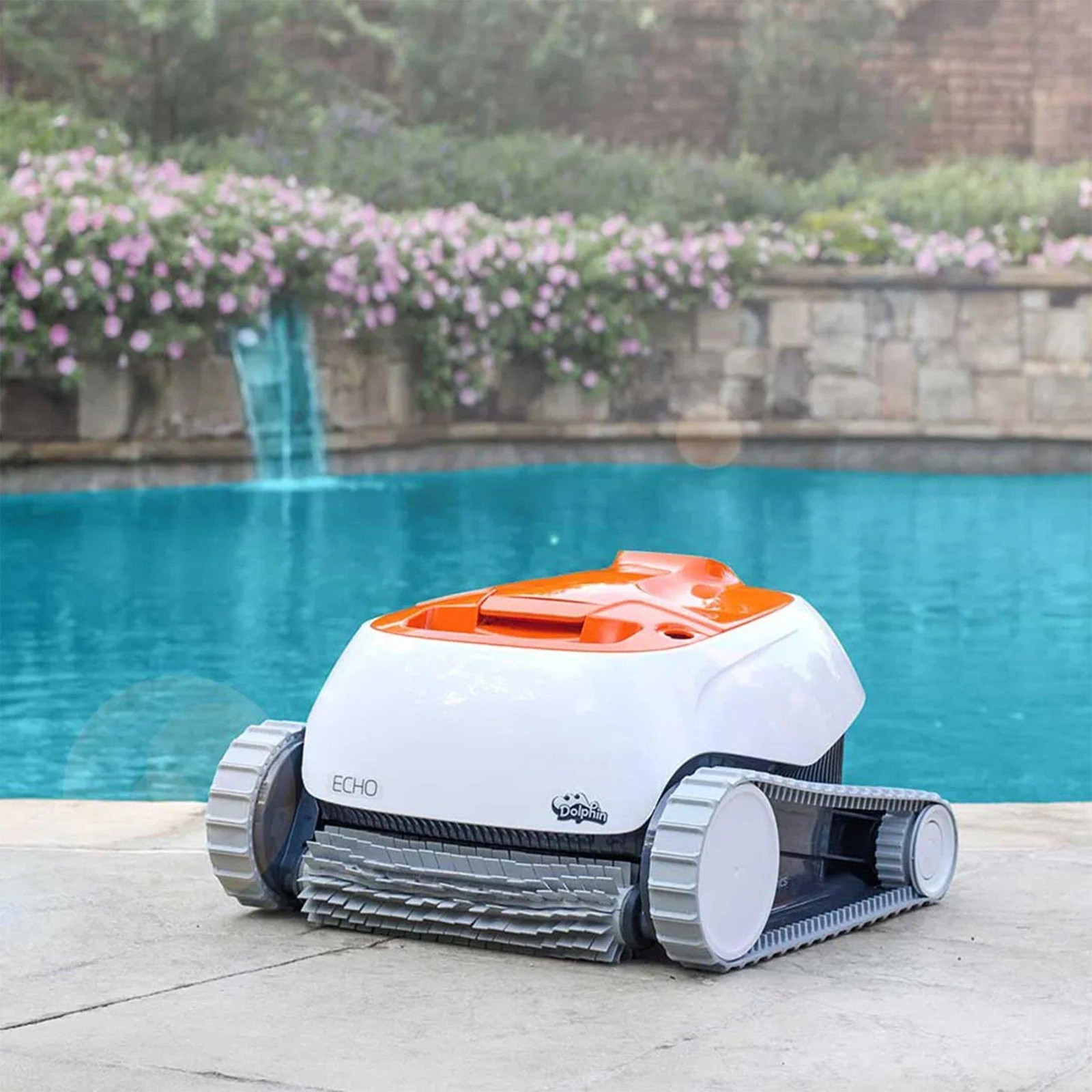 Maytronics Dolphin Echo Robotic Pool Cleaner 99996114-US