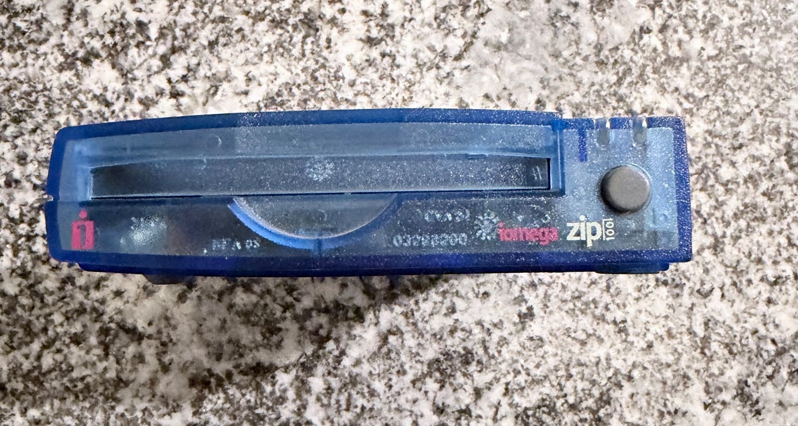 Iomega Zip Drive Z100USB Blue Translucent - UNTESTED / FOR PARTS ONLY