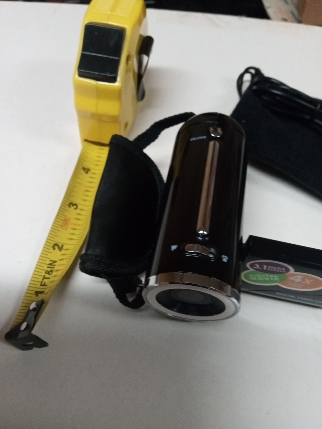 Global Digital Video Camera DV136ZB 3.1.  Carrying pouch