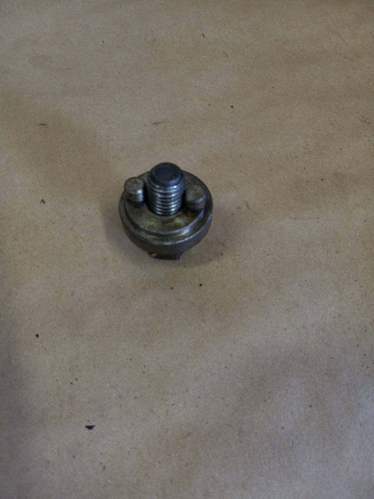John Deere M Axle lock and bolt AM1528T