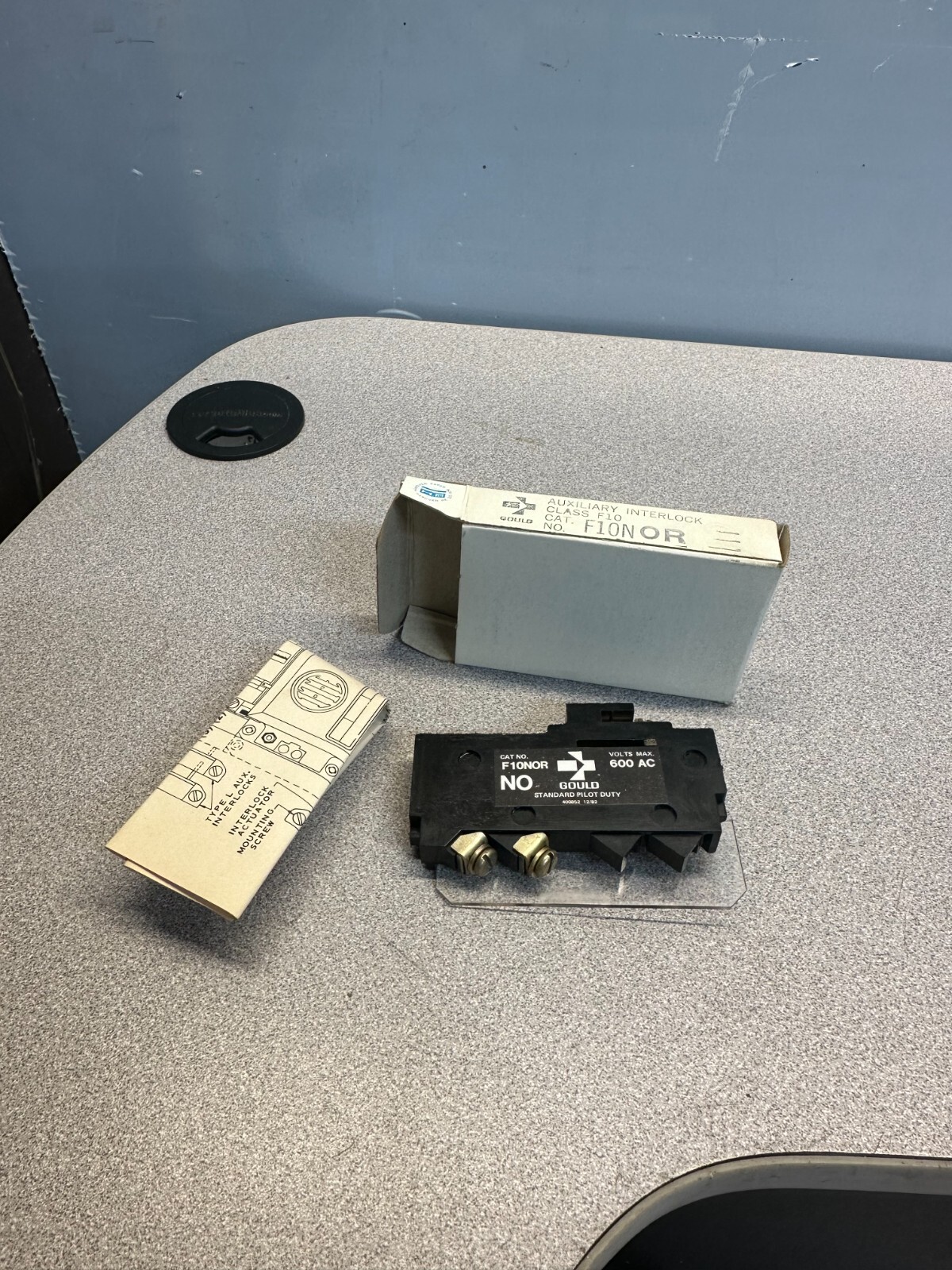 GOULD F10NOR CLASS F10 AUXILIARY INTERLOCK CONTACT. NEW FREE SHIPPING.