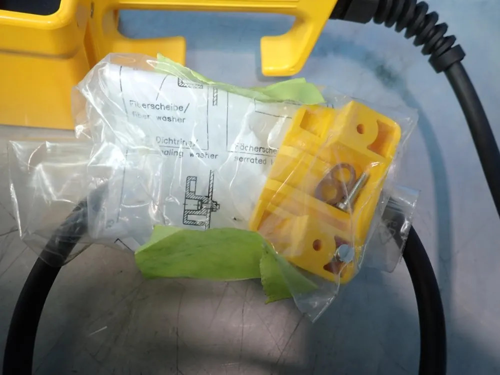 EUCHNER ZSB070904 ENABLING SWITCH 05190222220
