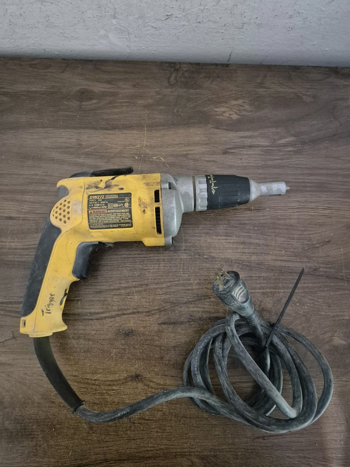 DEWALT DW272 VSR Drywall Screwdriver