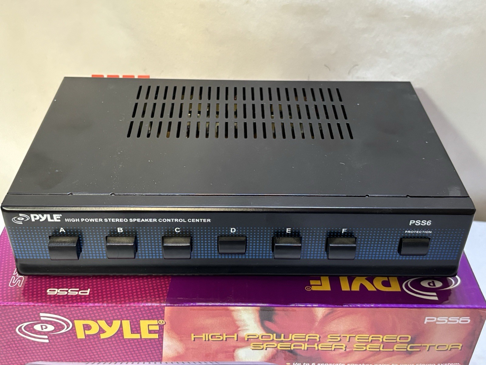 Pyle PSS6 High Power Stereo Speaker Selector 100W per Channel + Instructions Box