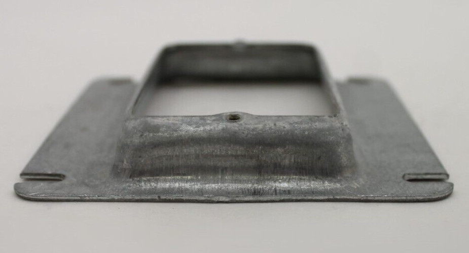 C-H 5/8" 4.3 cu. in. Square Device Cover