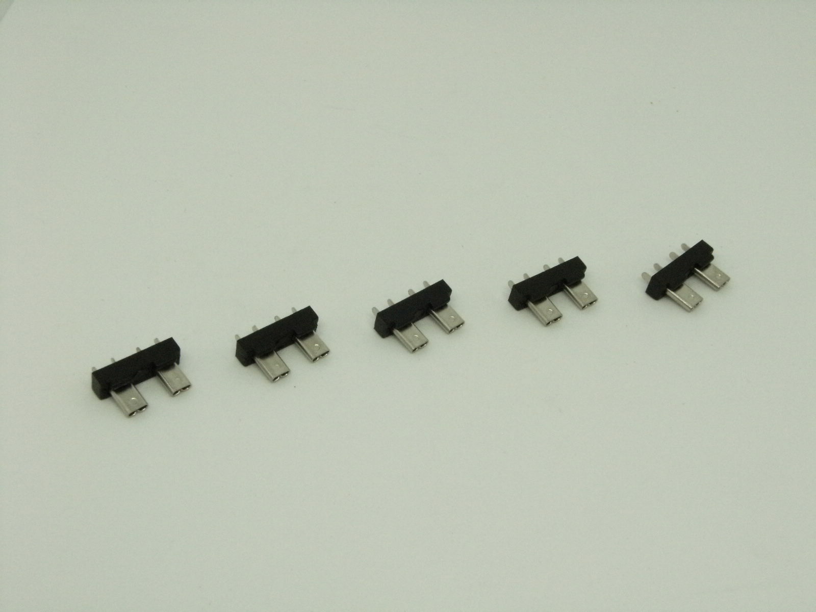 5x Pack Lot Car Auto Mini Fuse Holder Jack Blade Socket 32V For PCB Board Insert