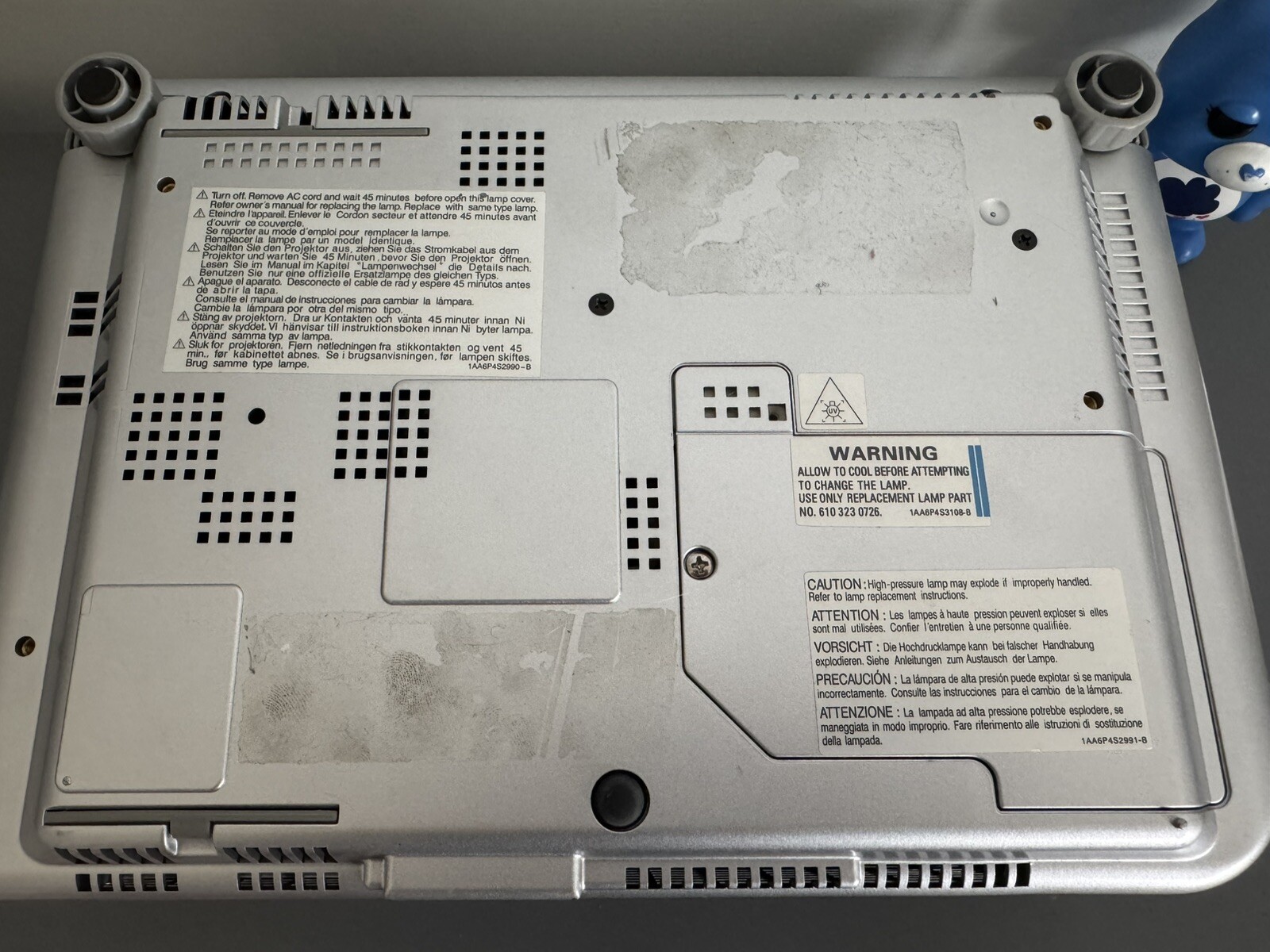 Sanyo PLC-XU73 Projector