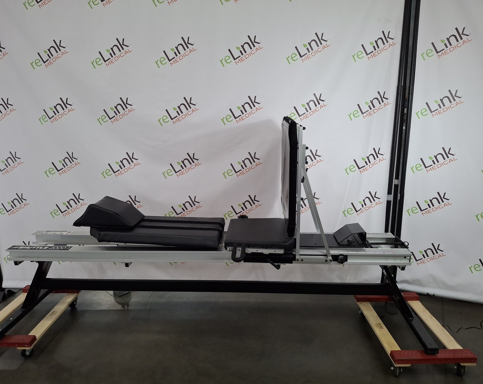 Shuttle Systems - Contemporary Design 2000-1 Resistance Machine