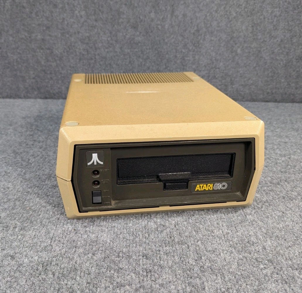 Atari 810 FLOPPY DISK DRIVE UNTESTED