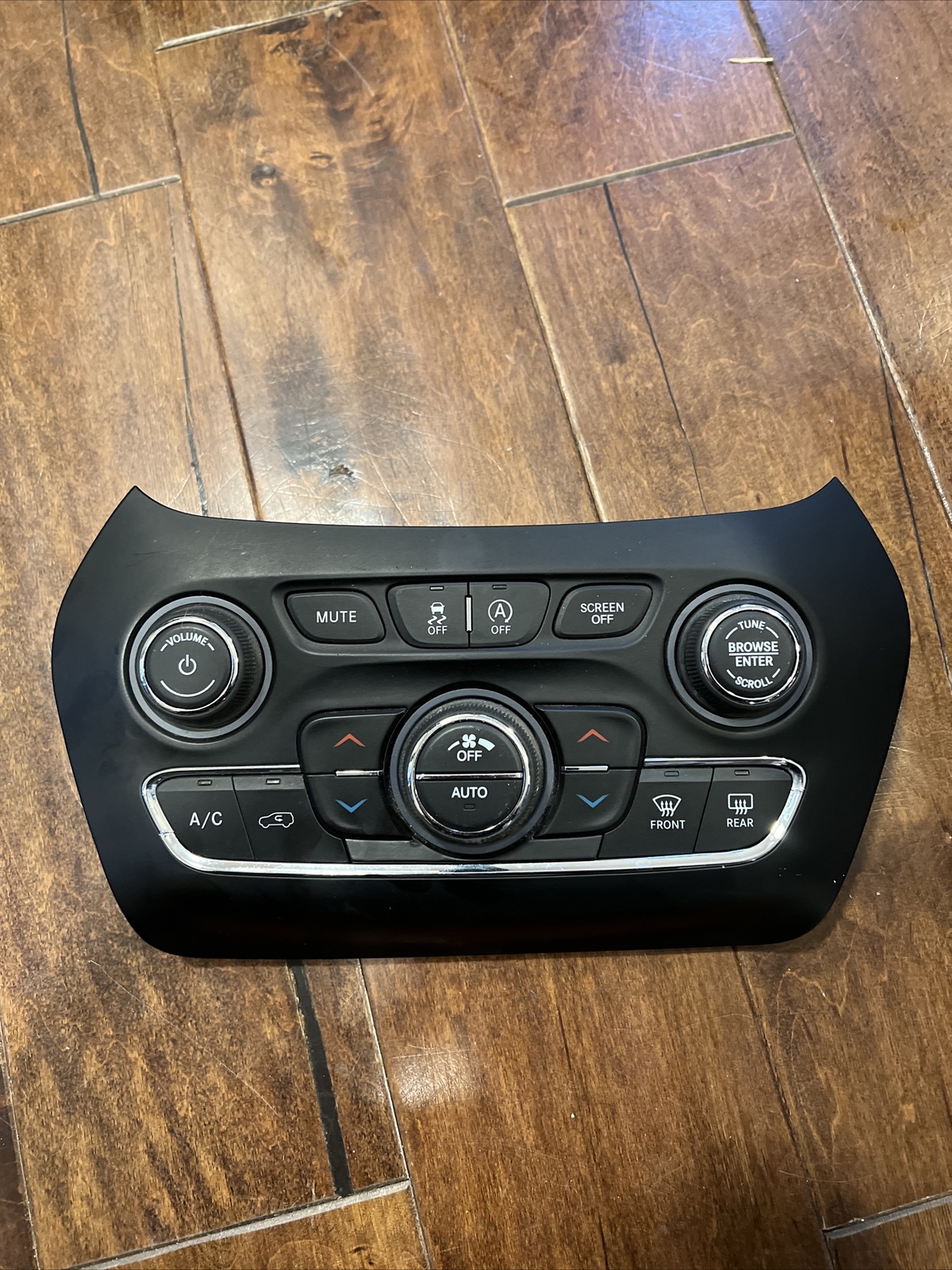 2019-2021 Jeep Cherokee Temperature Climate Control Unit P/N: 68285942AC OEM