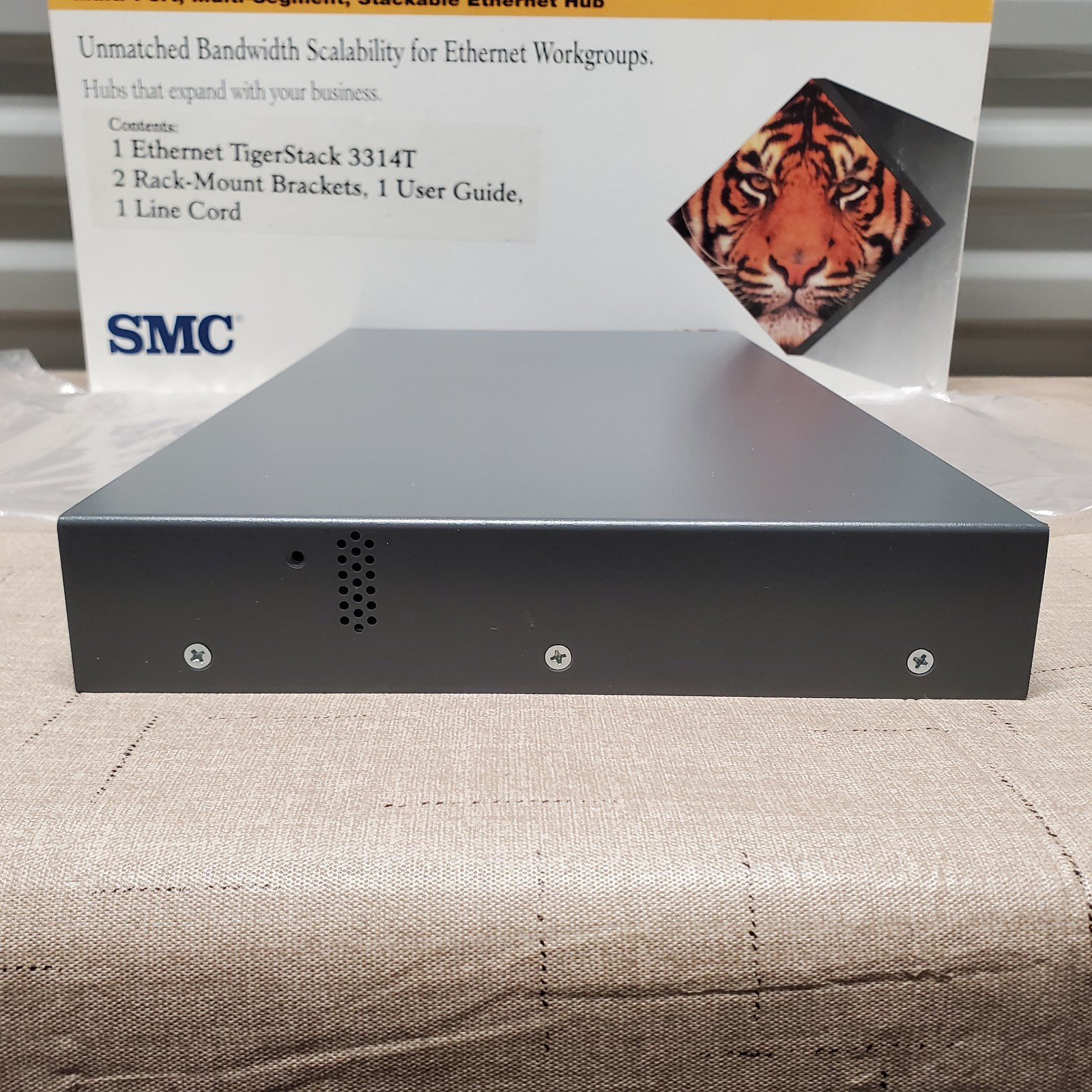 VTG Y2K SMC TigerStack 3314T 14-Port Ethernet Hub Stackable SMC3314T - OPEN BOX