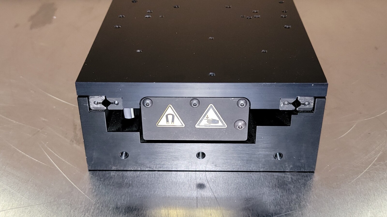 Newport XML210: Motorized Linear Stage, Linear Motor, 210 mm Travel, 300 N Load