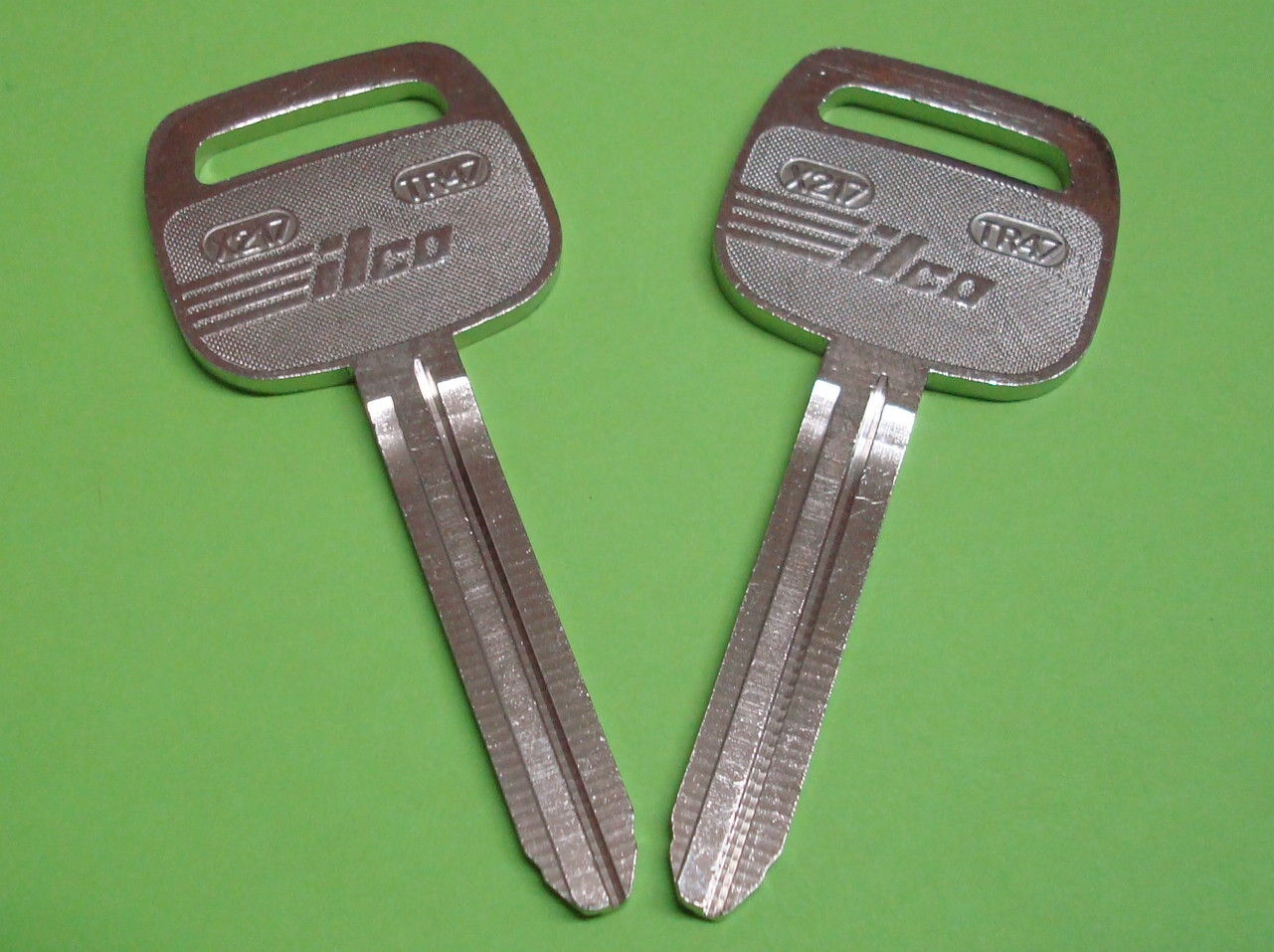 🔑LOT OF 2 KEYS for TOYOTA CELICA SUPRA CAMRY 4RUNNER X217 TR47 UNCUT KEY BLANKS