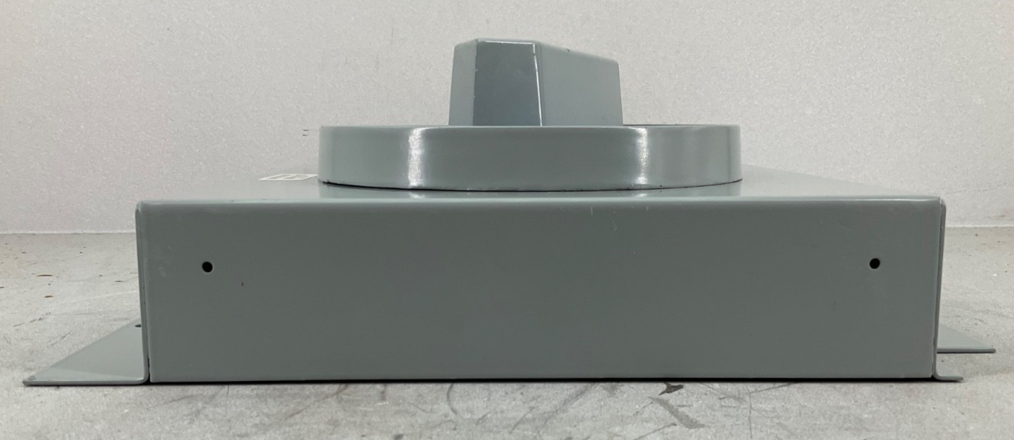 NEW G.E. TKMR1B ROTARY INTERGRAL HANDLE TKM BREAKERS VERTICAL MNT BLUE IND PLATE
