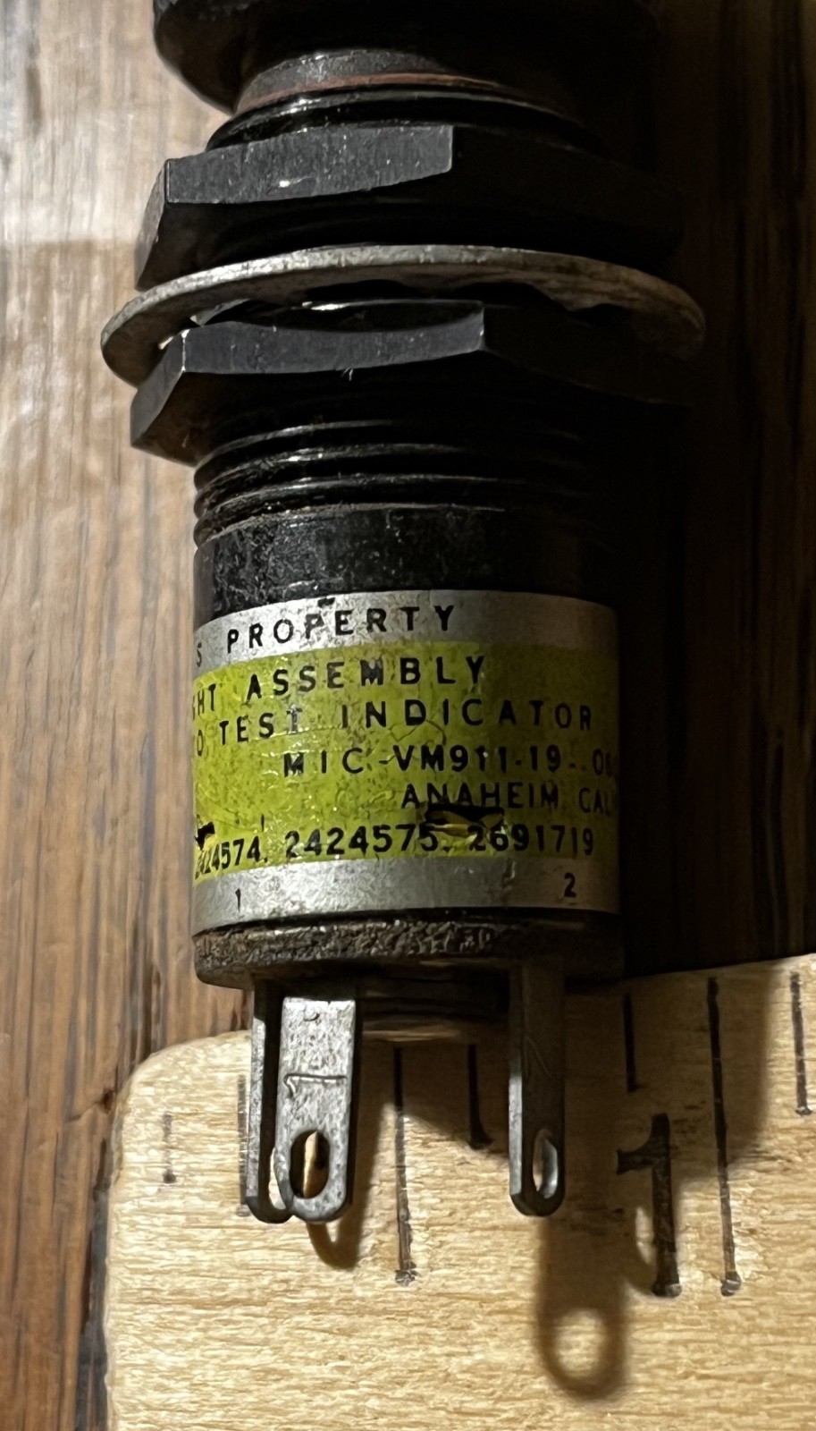 2 Green light assembly press to test indicator MIC VM911-19-060