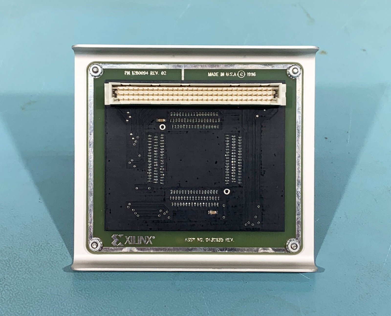 Xilinx HW-133-HQ208 Programmer