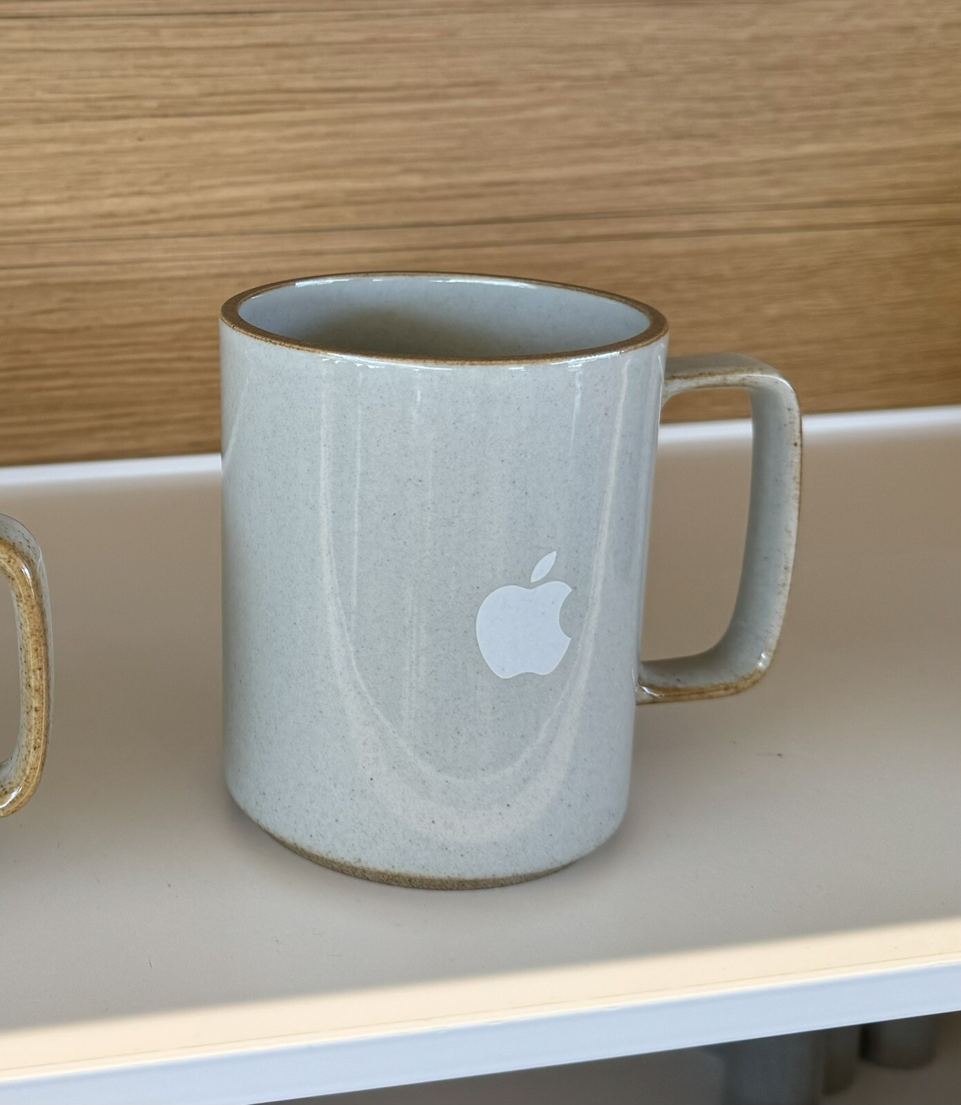 NEW Exclusive Apple Visitor Center Porcelain Coffee Mug Japan Gray Large 15oz
