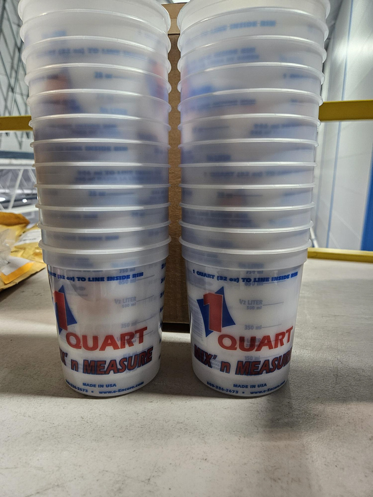 2FCA3 Mix-N-Measure 1QT Container - Pack of 24