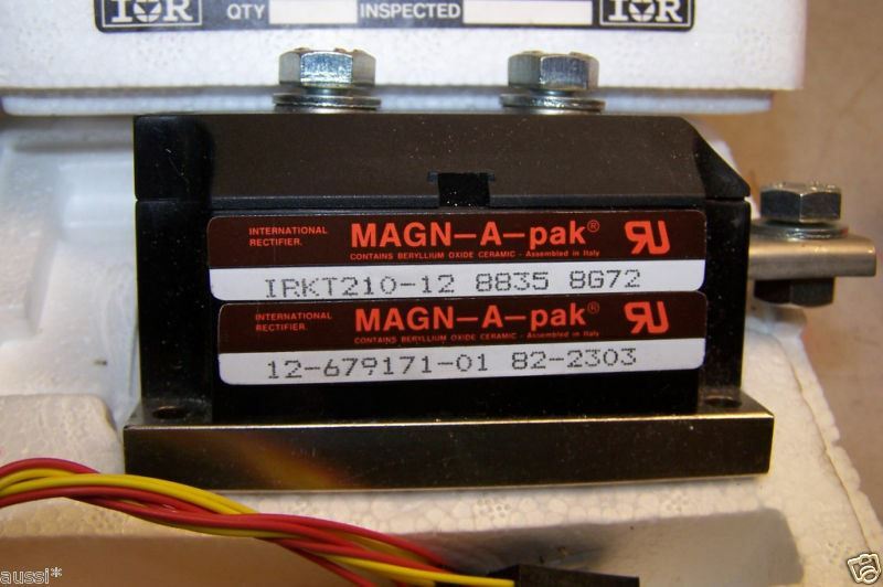 NEW INTERNATIONAL RECTIFIER MAGN-A-PAK THYRISTOR MODULE  IRKT210-12