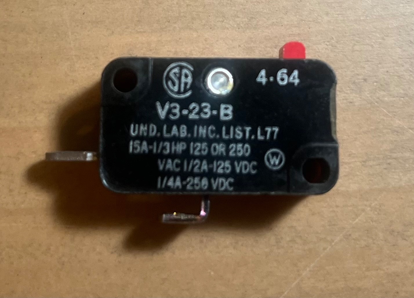 Lot of 25 Micro Switch mini snap 15A - 1/3HP