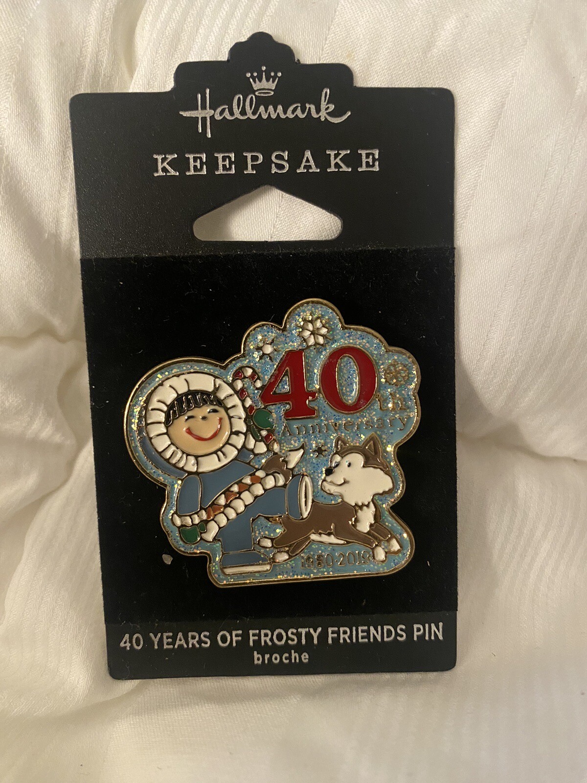 2019 Hallmark 40 Years Of Frosty Friends Anniversary Enamel Pin Husky NEW