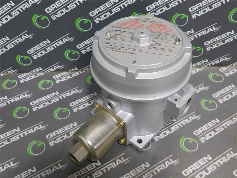 USED United Electric 9696156 Pressure Switch 15A 480VAC Type H122 125 PSI 850kPa