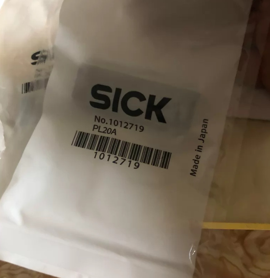 1PC NEW SICK reflector PL20A 1012719 #LL