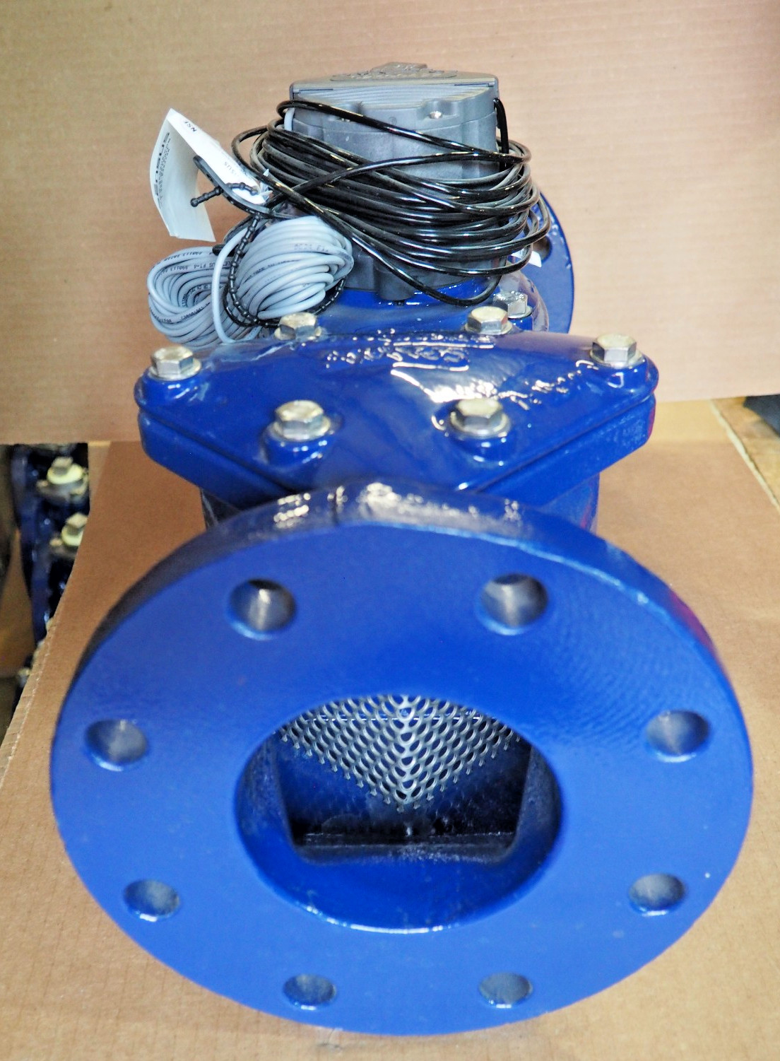 Xylem SENSUS OMNI+ Plus  C2  4" WATER FLOW RATE METER & REGISTER 9 Dial