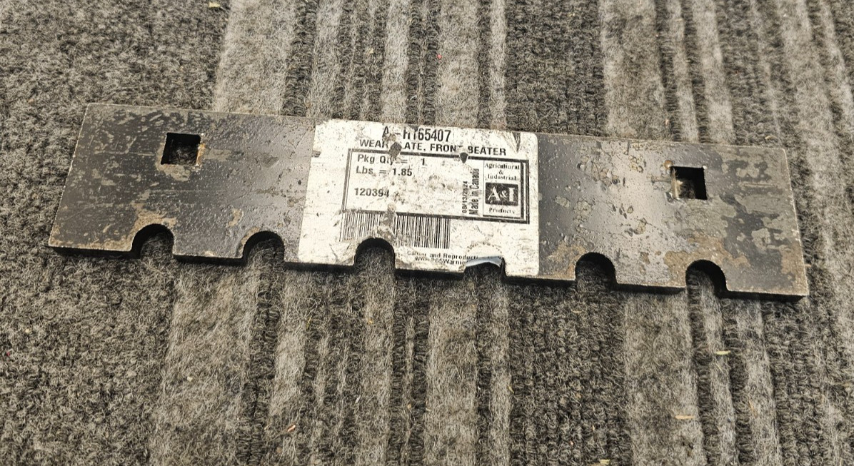 (QTY 2) A&I A-H165407 Feed Accelerator Serrated Wear Plate for S540 S550 S650