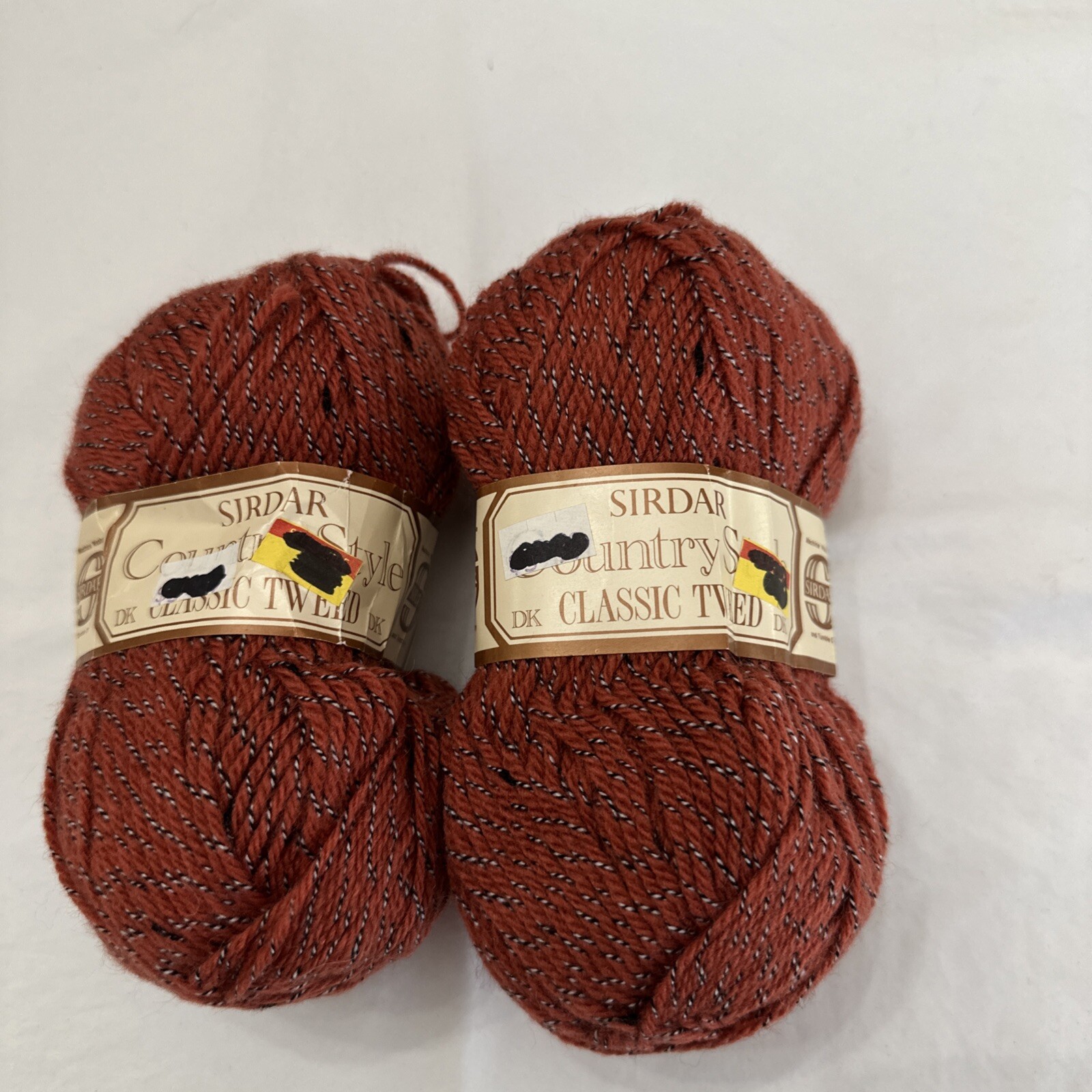 2 Skeins Vintage Sirdar Country Style Tweed Yarn Qual Color England