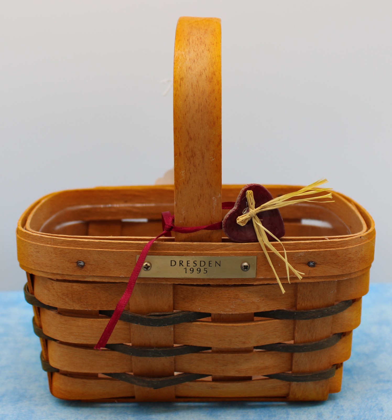 Longaberger 1995 Dresden Basket with Protector & Red Heart Tie-On