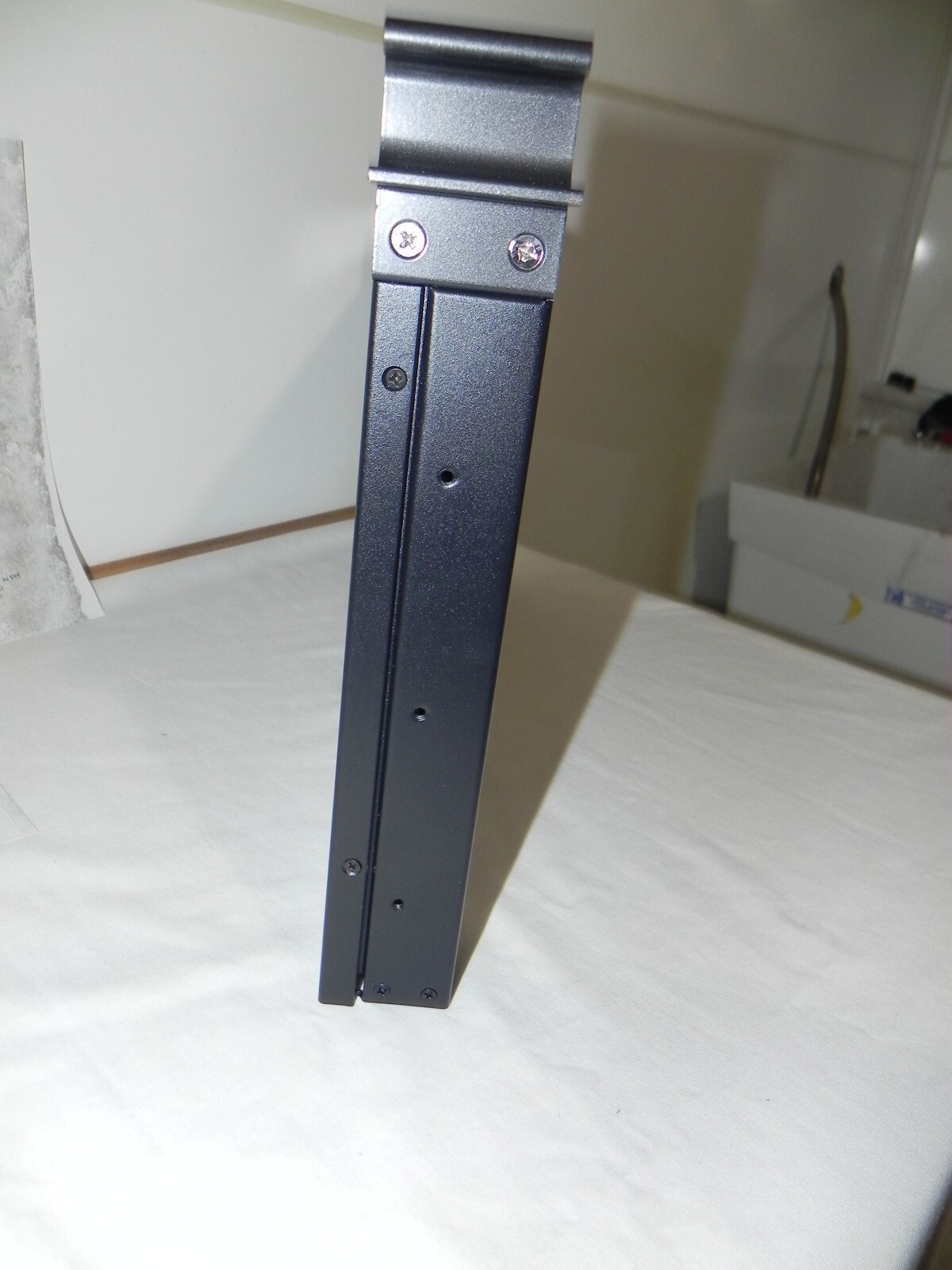 SUPERLOGICS Model SL-1U-A25-GC Rack Mount D425KT Computer System Processor Contr