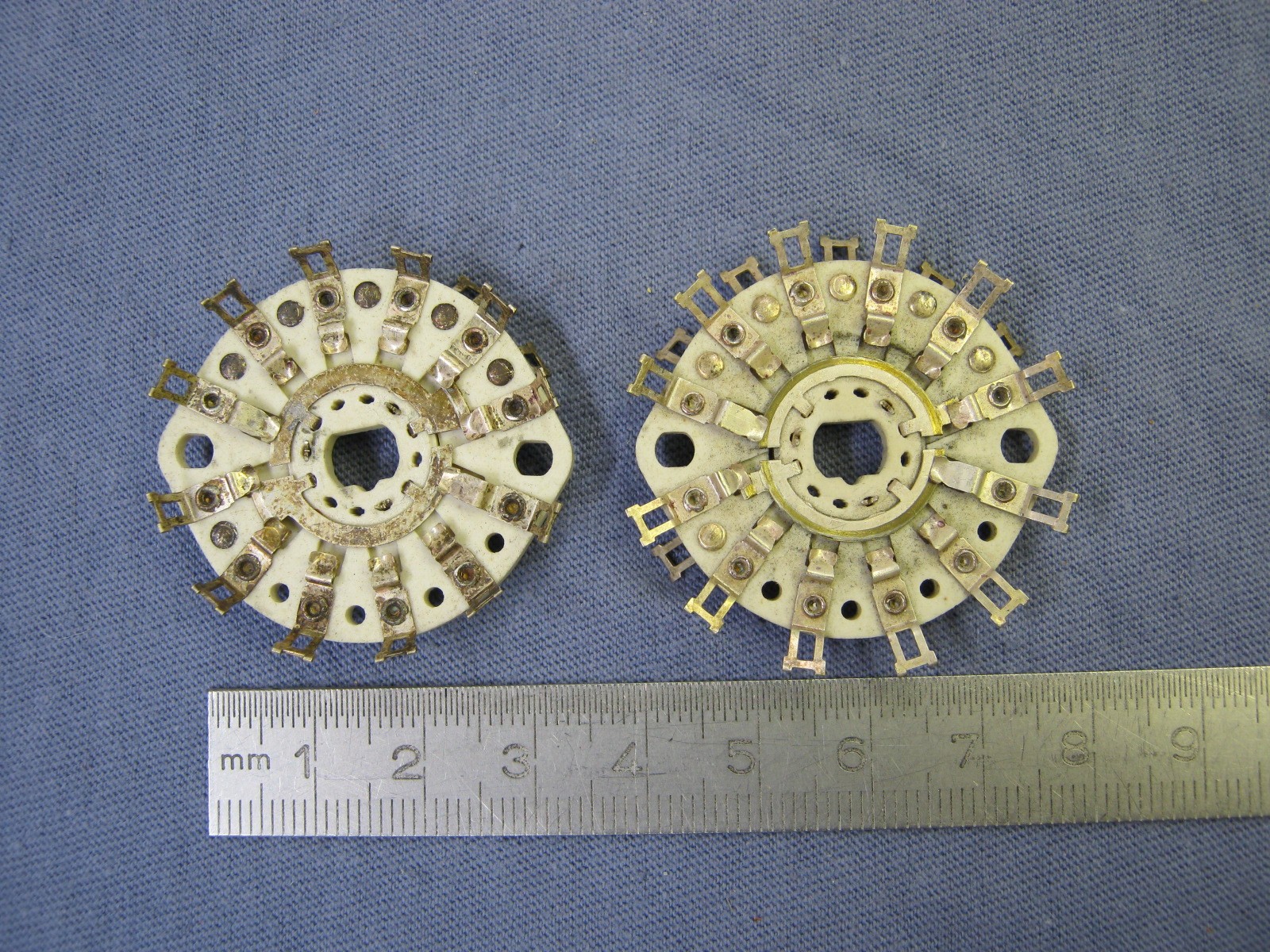 2 EACH CENTRALAB WAFER SWITCH SECTION FOR USE WITH P-300,P-301,P-302 INDEXES NOS