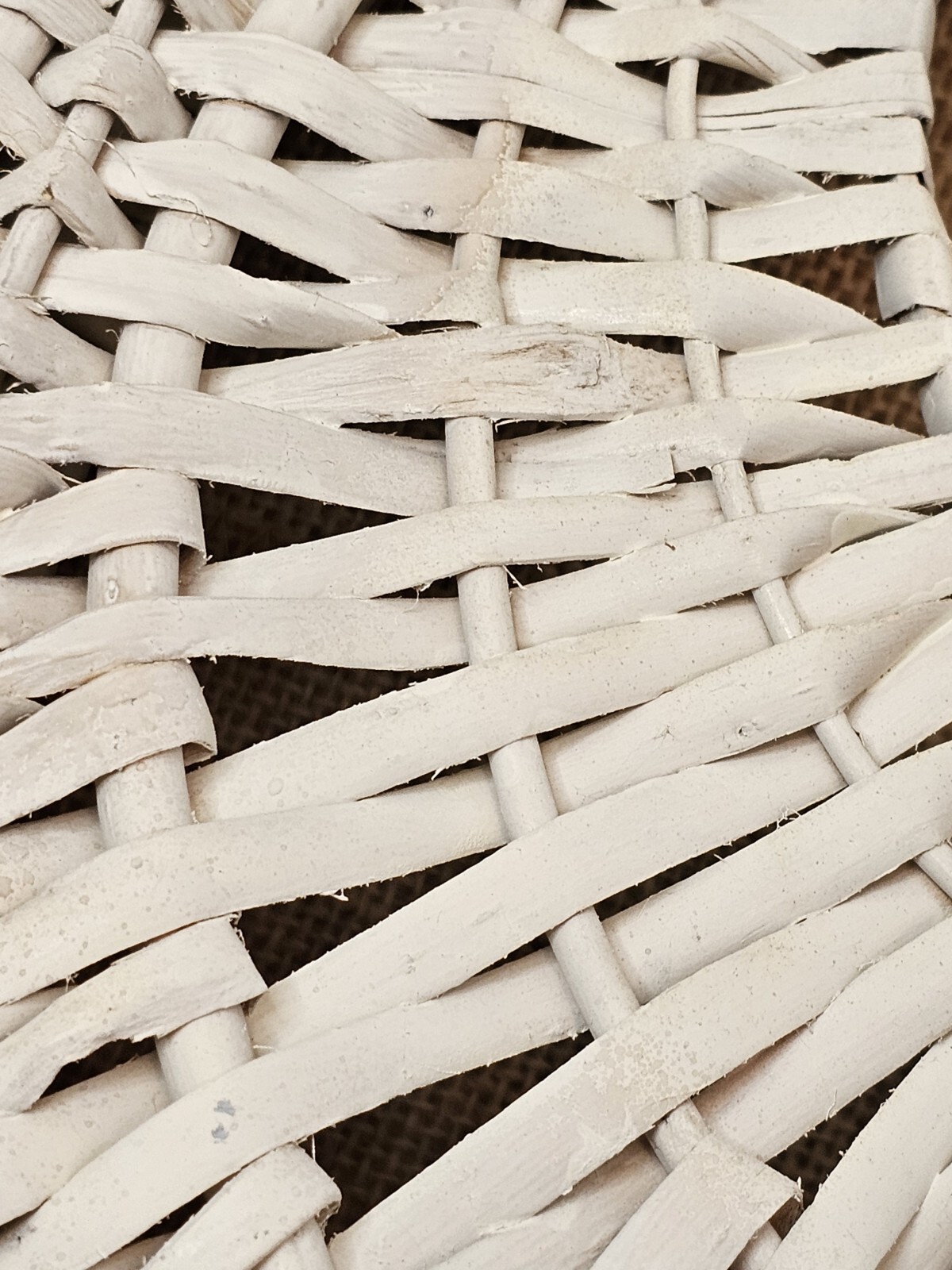 Vintage White Wicker Round Wall Pocket Decor Basket Storage