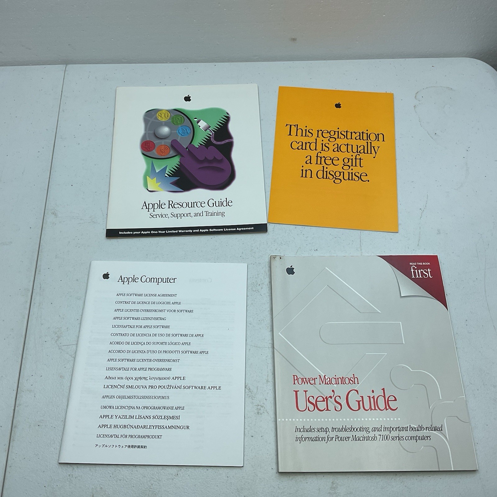 Vintage Apple Power Macintosh 7100 User's Guide 030-5916-A ST931