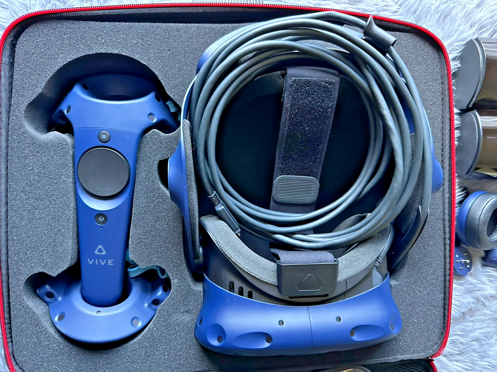 HTC VIVE Pro Headset VR Full Set Complete System Virtual Reality Kit with Pouch