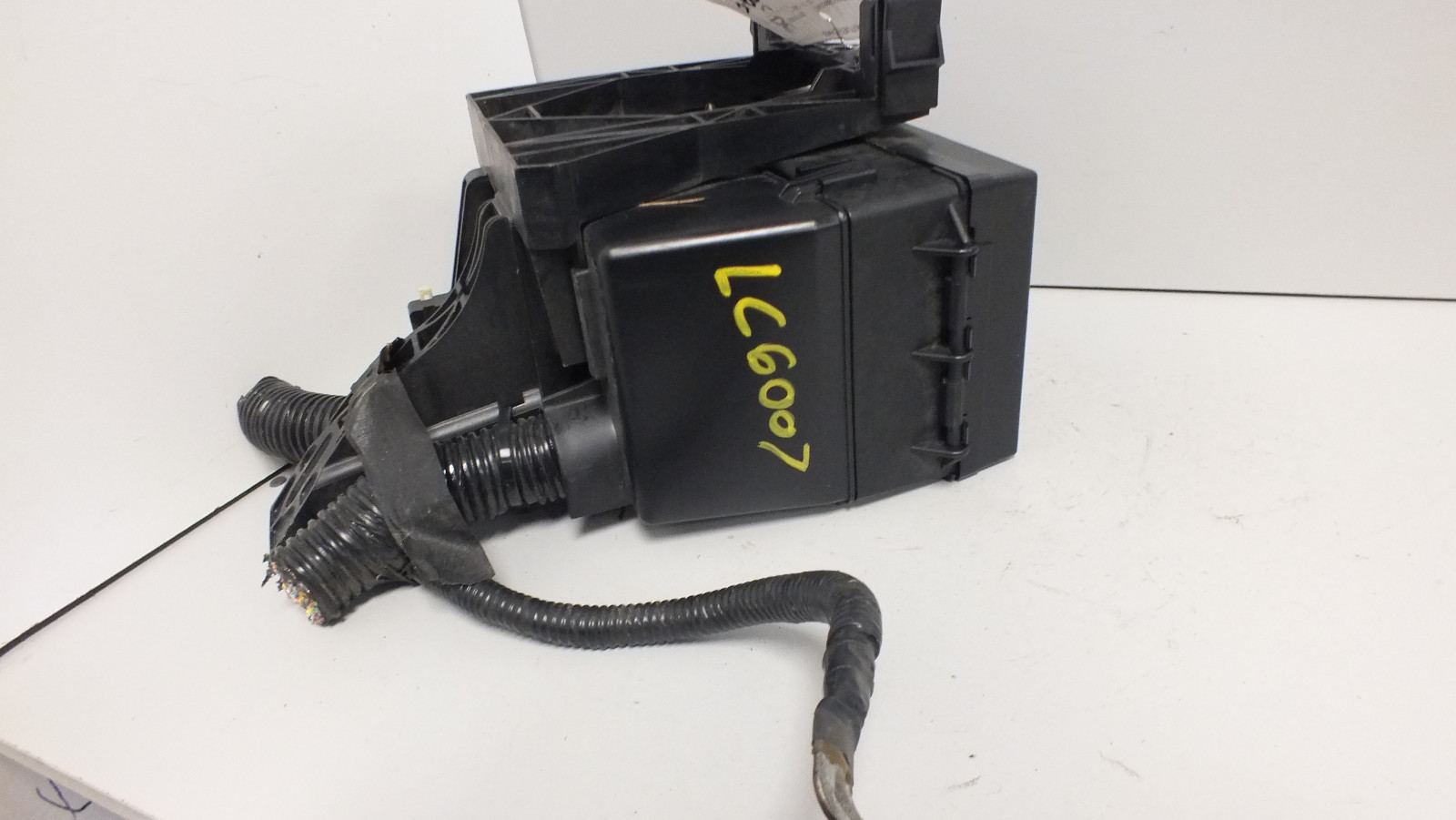 11 2011 FORD EDGE SE FWD 3.5L ENGINE COMPARTMENT FUSE BOX OEM#898F