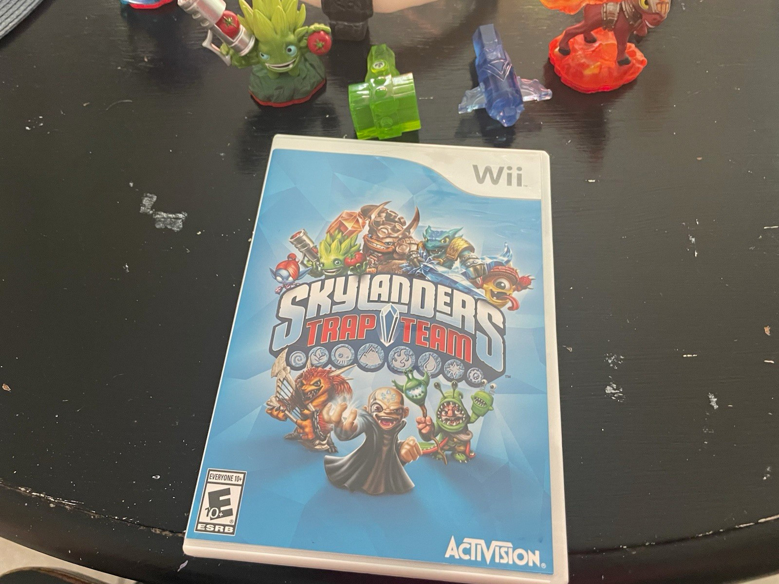 Activision Skylanders Trap Team Wii Game + USB Portal Bundle NTSC-U/C 2014