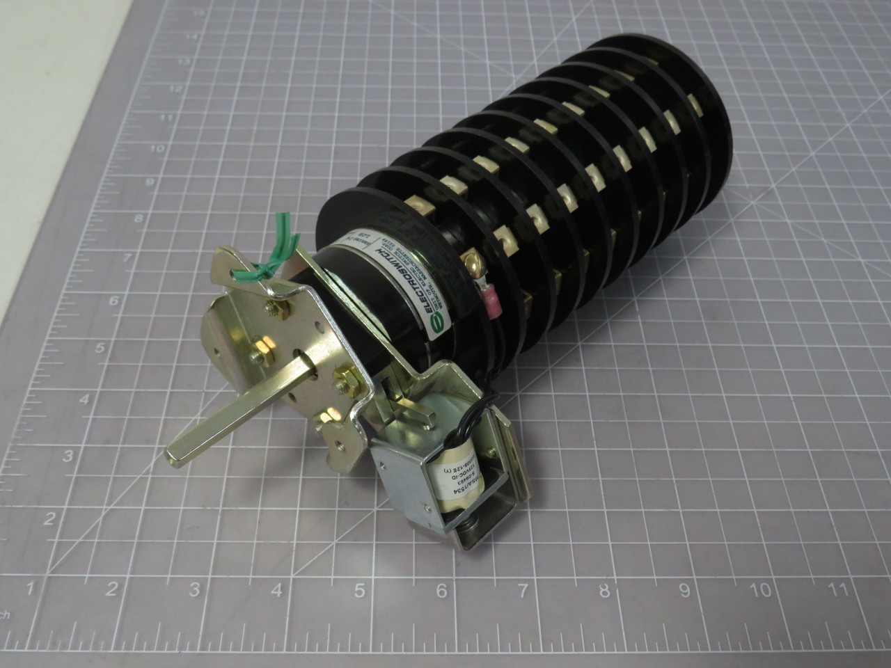 ELECTROSWITCH 7808E ROTARY SWITCH 20A-600VAC T192342