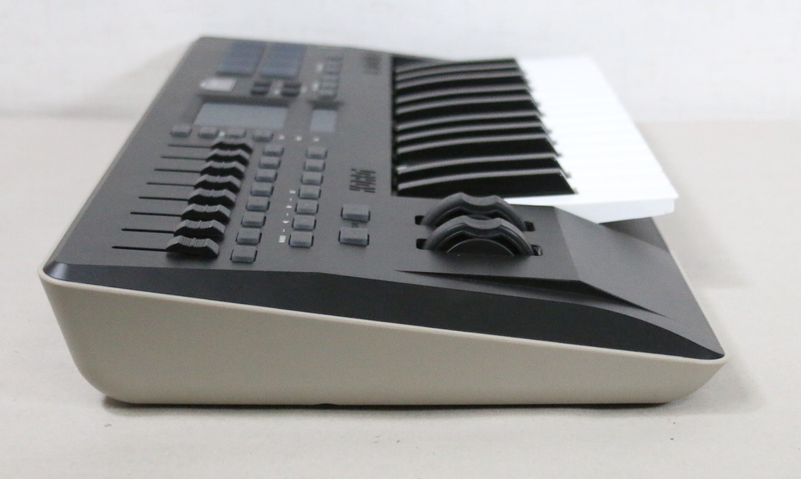 Korg Taktile-25 Key USB MIDI Keyboard Controller Touch Pad w/Box Free Shipping!