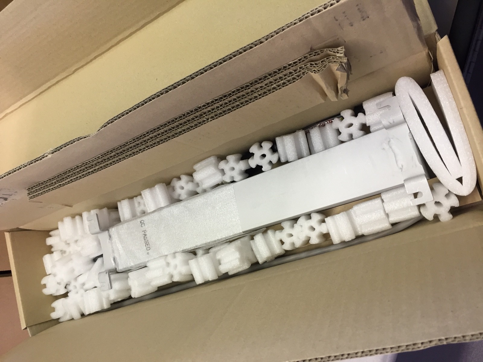 ALLEN BRADLEY 284R-120P1K2-M1 DYNAMIC BRAKE RESISTOR 1M CABLE NEW IN BOX