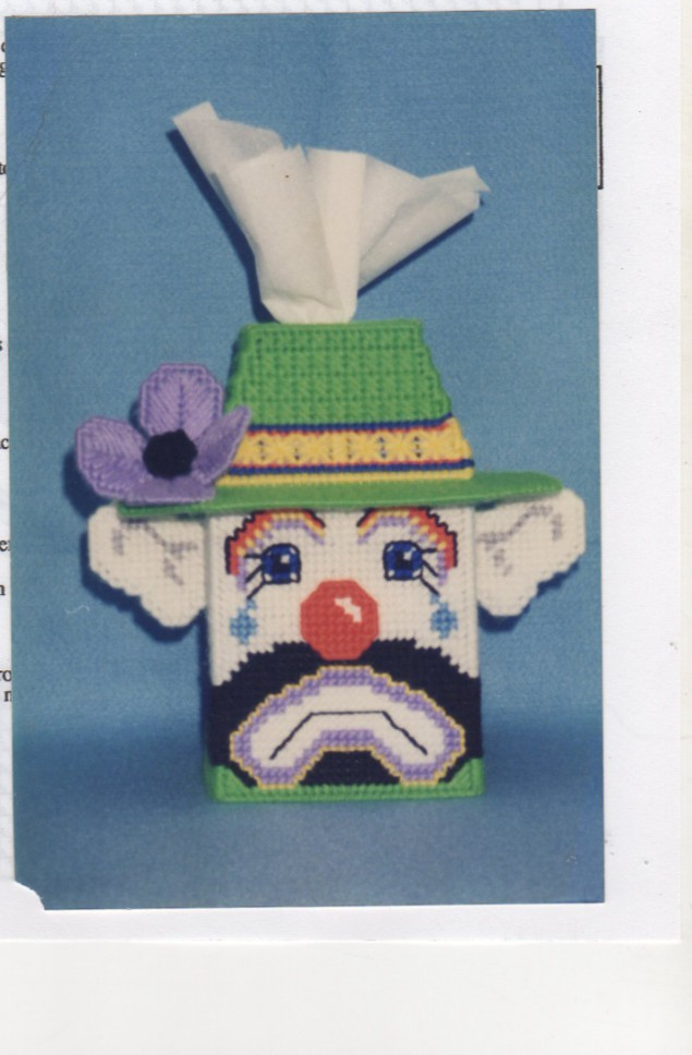 HOBO CLOWN TISSUE BOX COVER  plastic canvas  PATTERN (#TF0205)